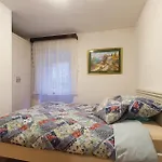 Three-bedroom In בית נופש