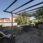 Three-bedroom In Vakantiehuis