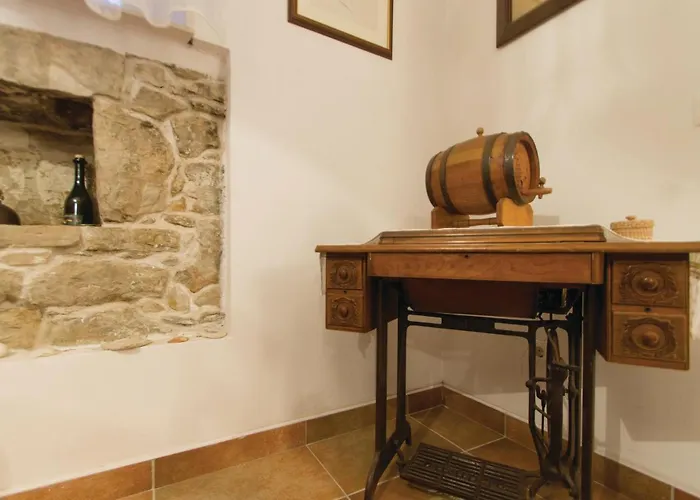 Three-bedroom In Blato (Korcula)