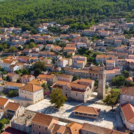 Three-bedroom In Blato (Korcula)