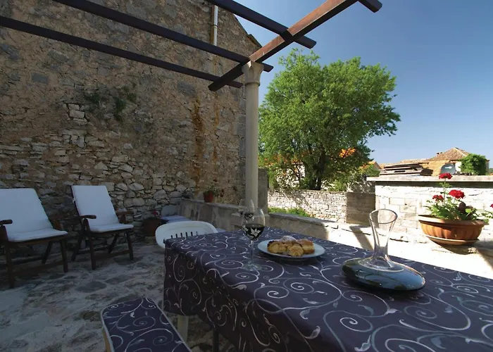 بيت للعطل Three-bedroom In *