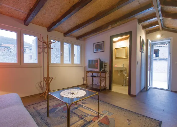 بيت للعطل Three-bedroom In *