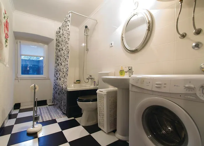 Three-bedroom In Blato (Korcula)